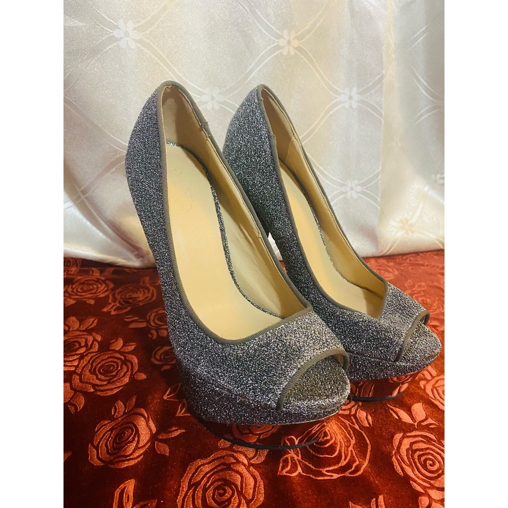 Gray Stiletto High-Heels With Sheer Sparkles Size 7, Never Worn